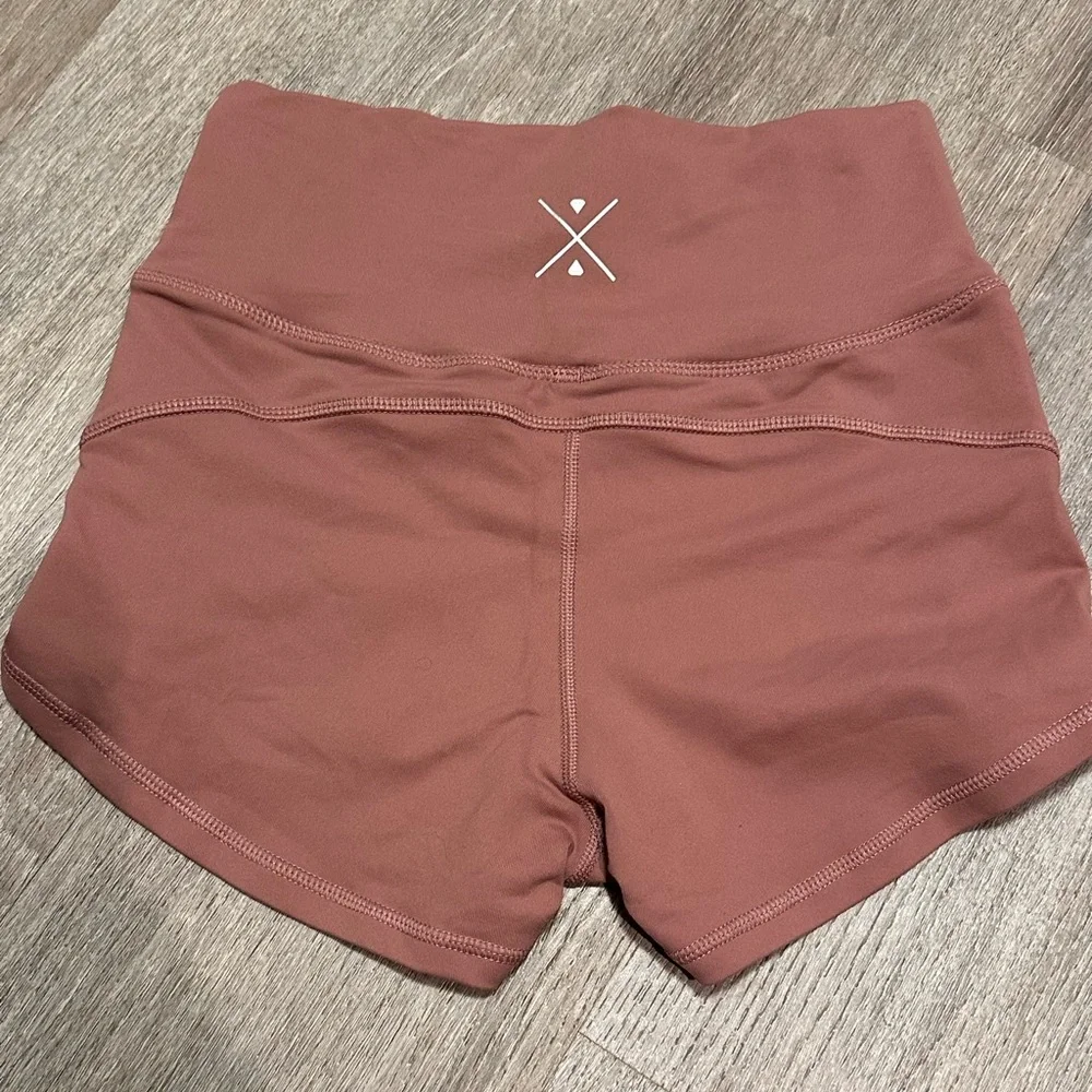 FREESPIRITOUTLET Shorts - Picture 2 of 4